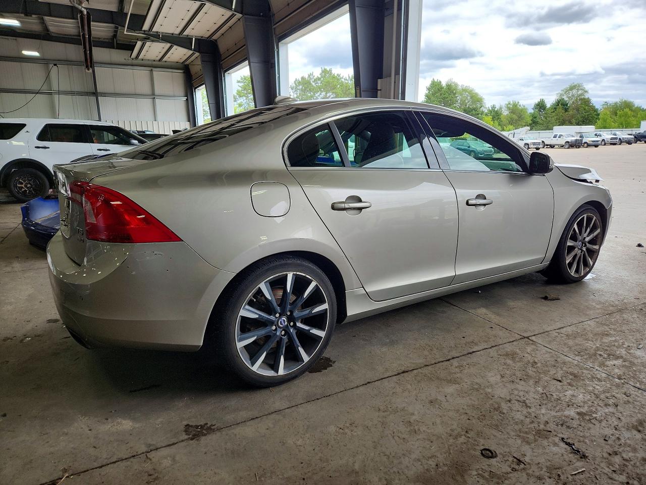 2015 VOLVO S60 PLATINUM — снимка 3