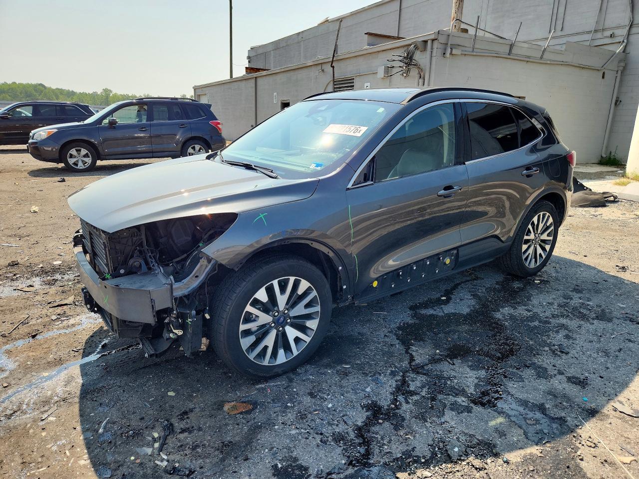 2020 FORD ESCAPE TITANIUM