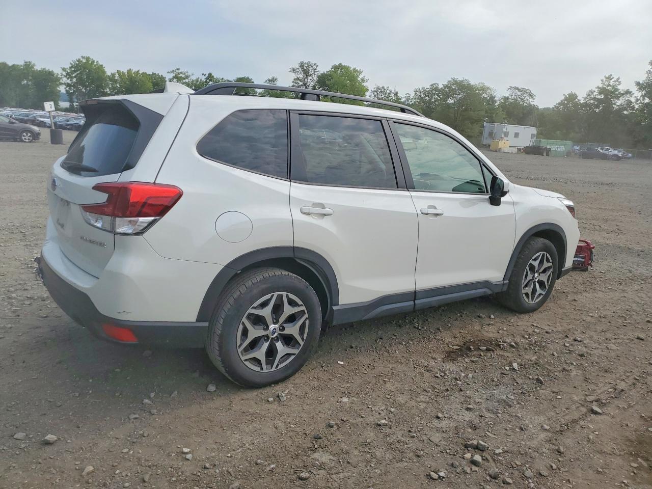 2021 SUBARU FORESTER PREMIUM — снимка 3
