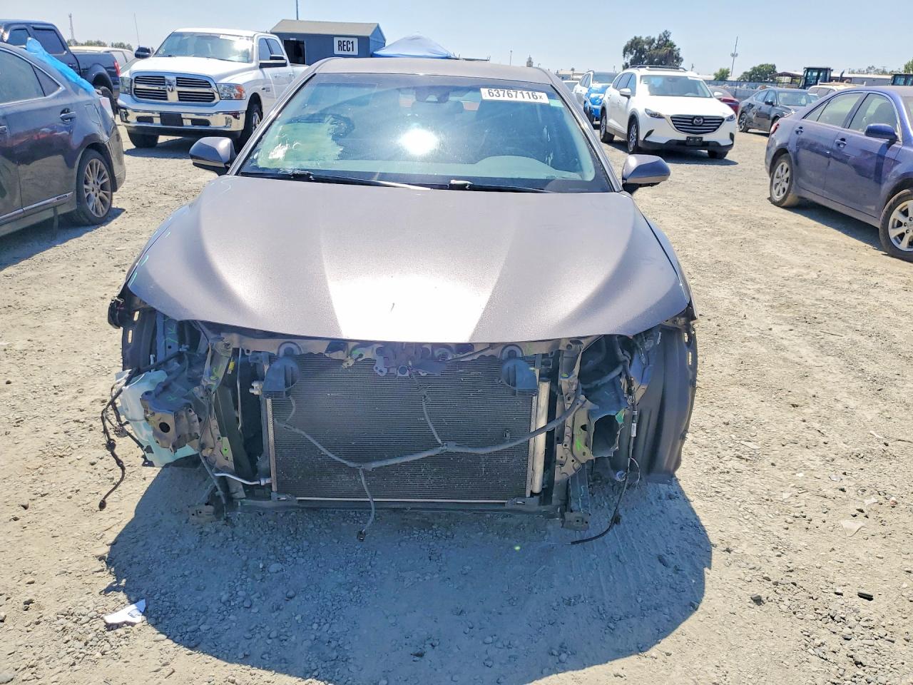 2019 TOYOTA CAMRY LE — снимка 5