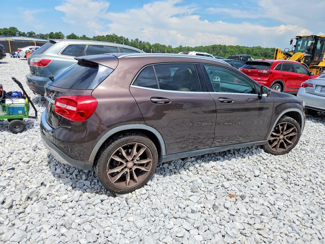 2015 MERCEDES-BENZ GLA 250 4MATIC — снимка 3