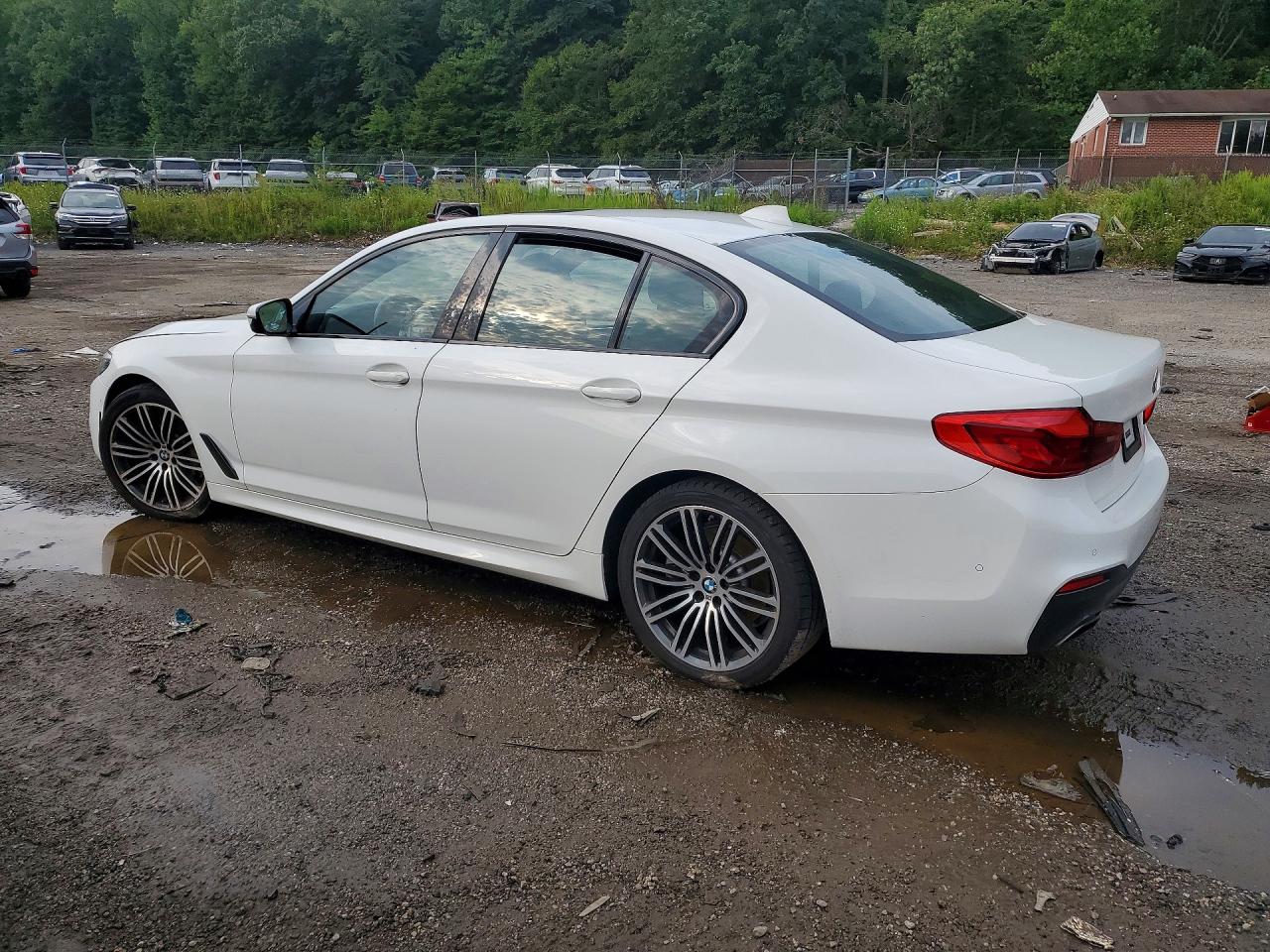 2019 BMW 530 I — снимка 2