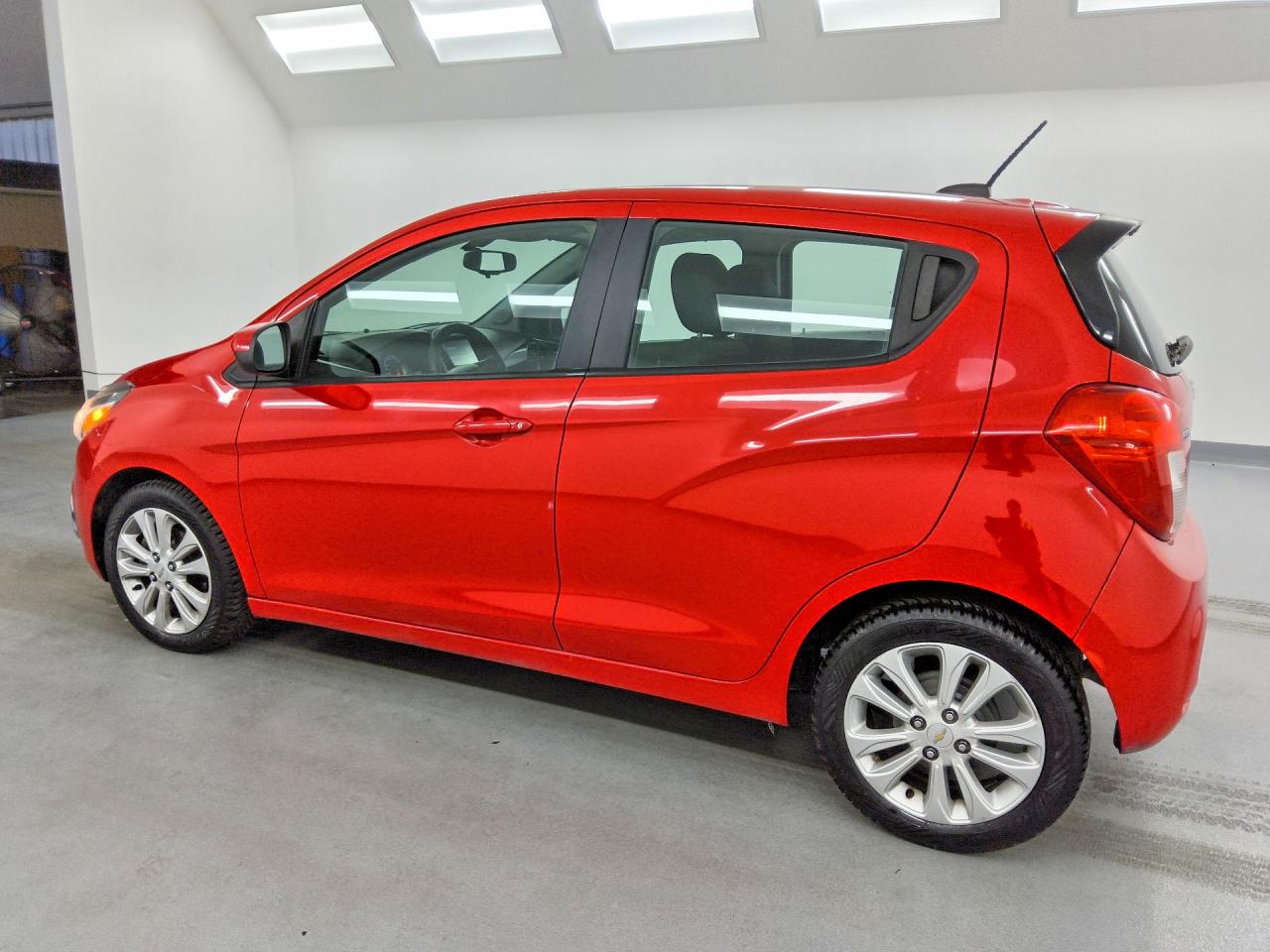 2018 CHEVROLET SPARK 1LT — снимка 2