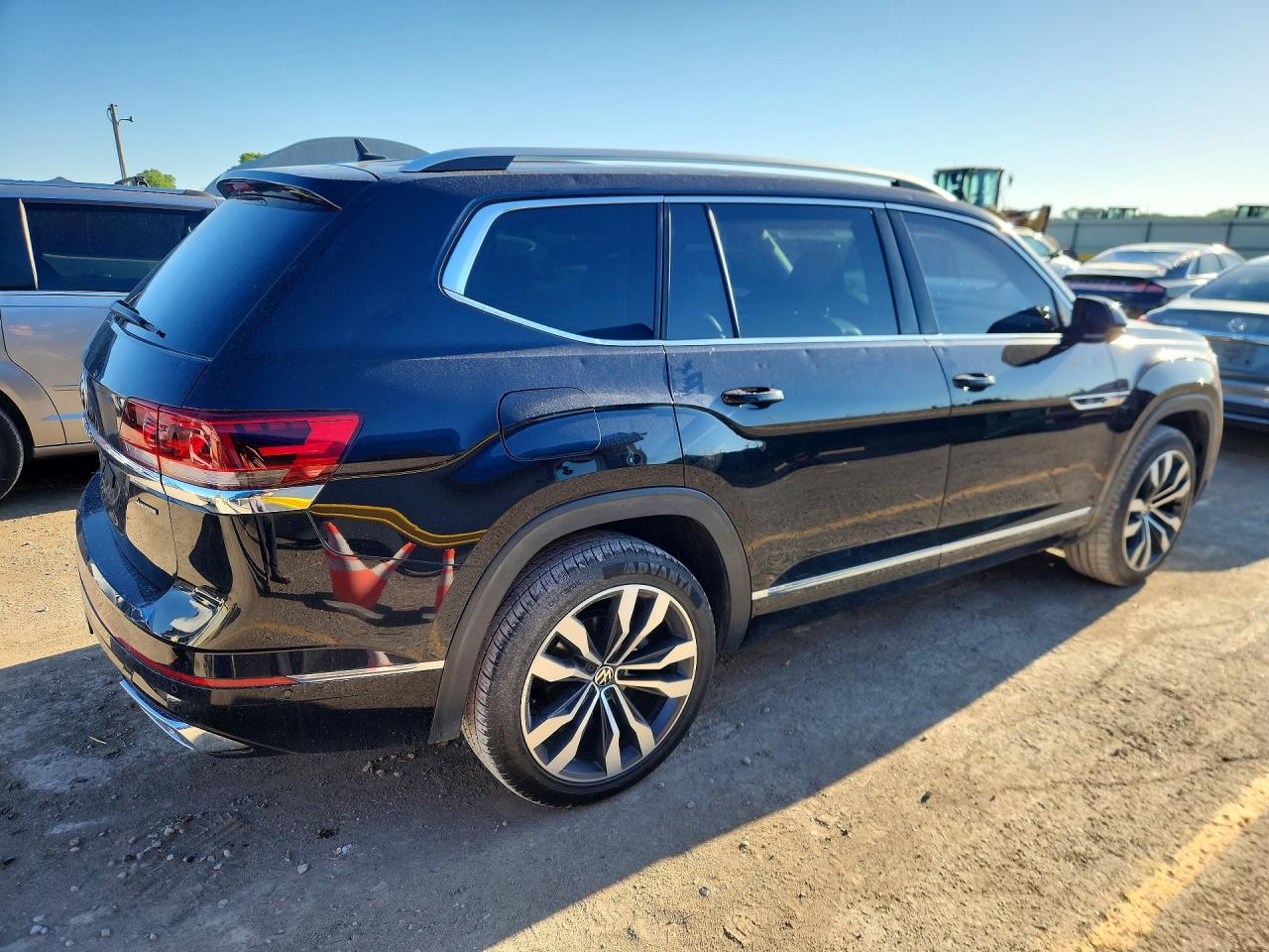 2023 VOLKSWAGEN ATLAS SEL PREMIUM R-LINE — снимка 3