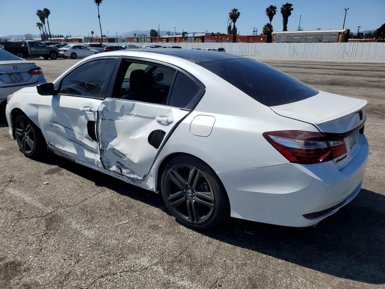 2017 HONDA ACCORD SPORT — снимка 2