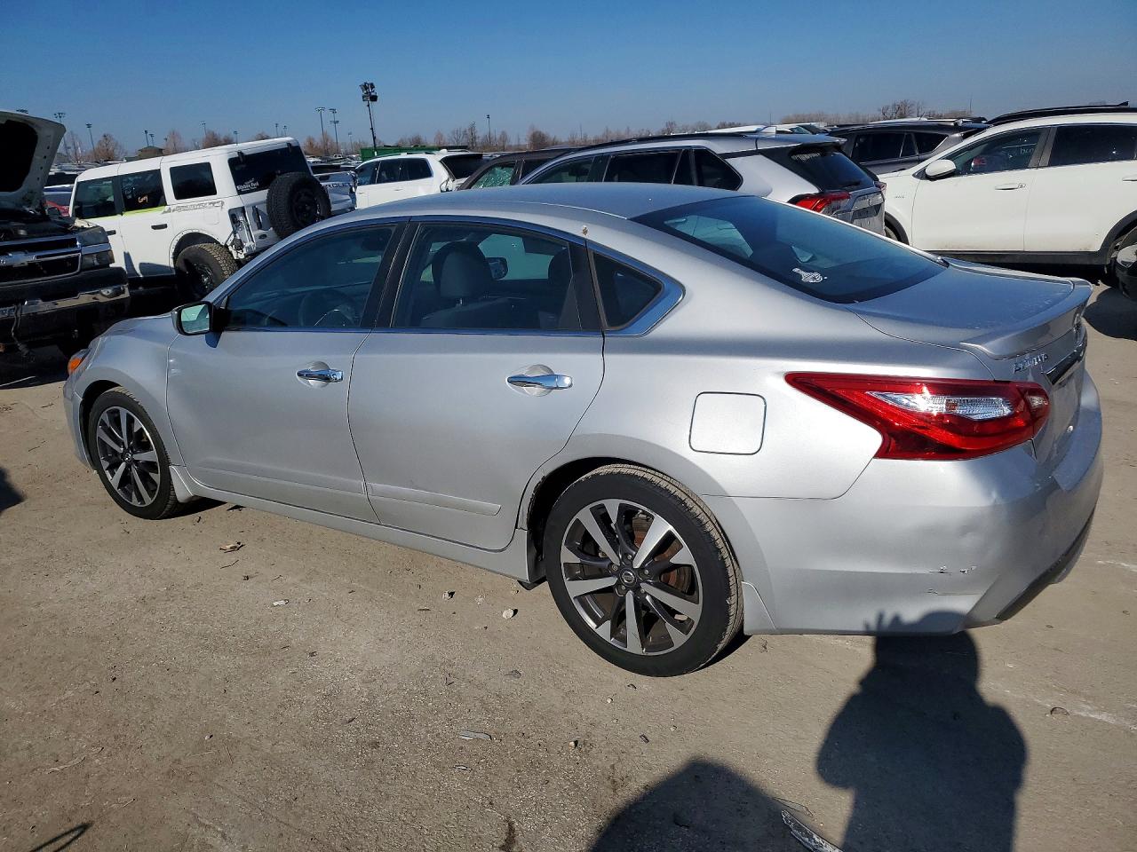 2016 NISSAN ALTIMA 2.5 SR — снимка 2