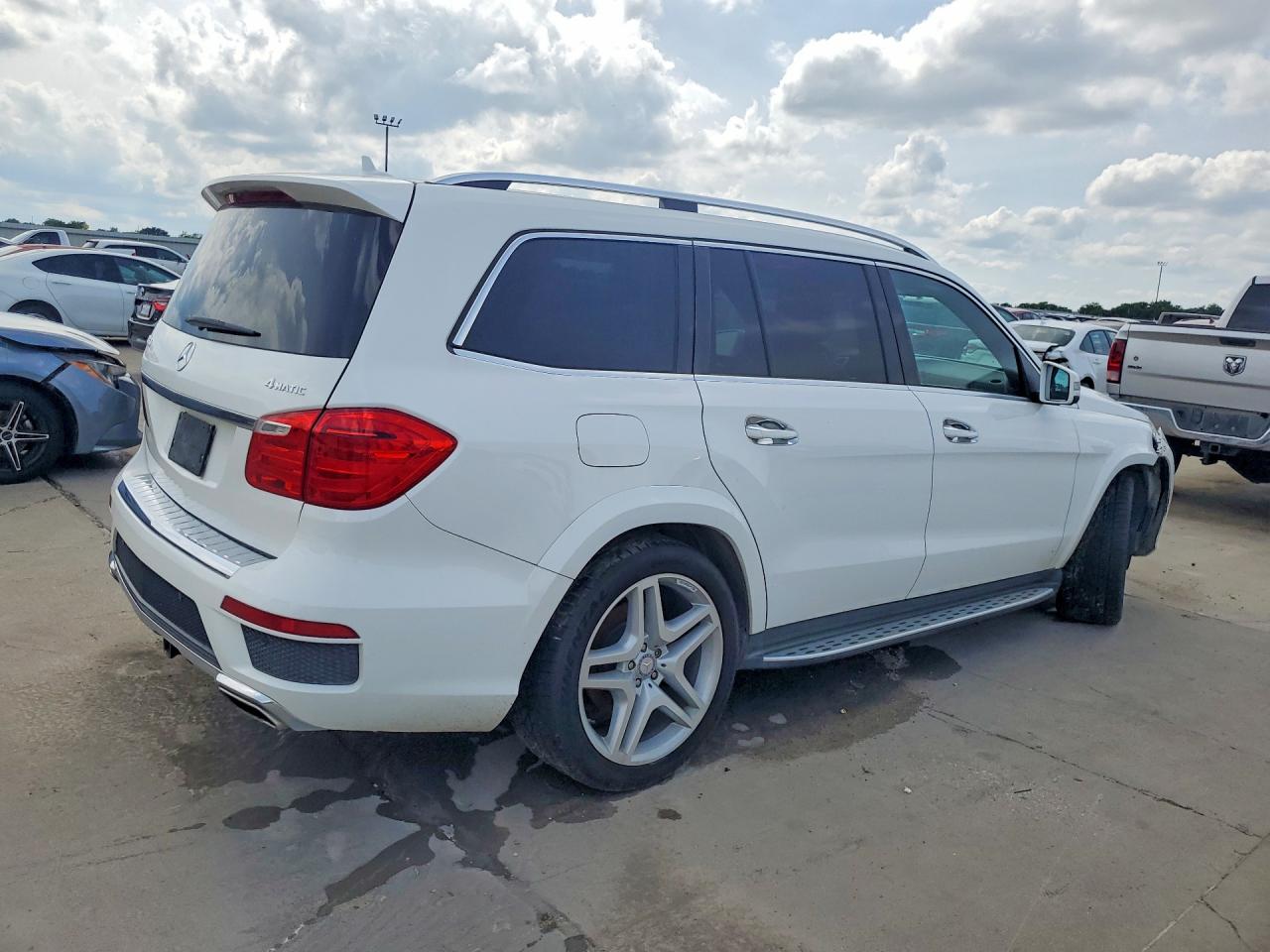 2016 MERCEDES-BENZ GL 550 4MATIC — снимка 3