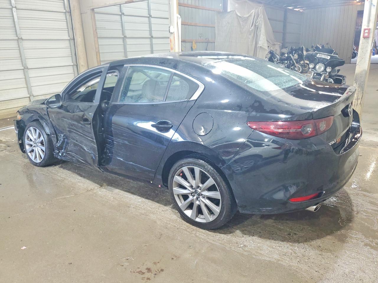 2021 MAZDA 3 SELECT — снимка 2