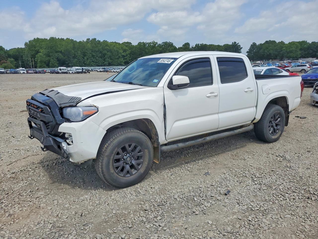 2018 TOYOTA TACOMA SR