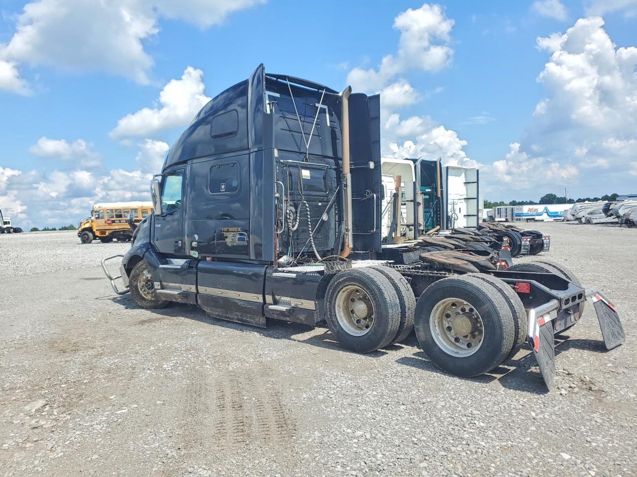 2020 VOLVO VNL VNL — снимка 2