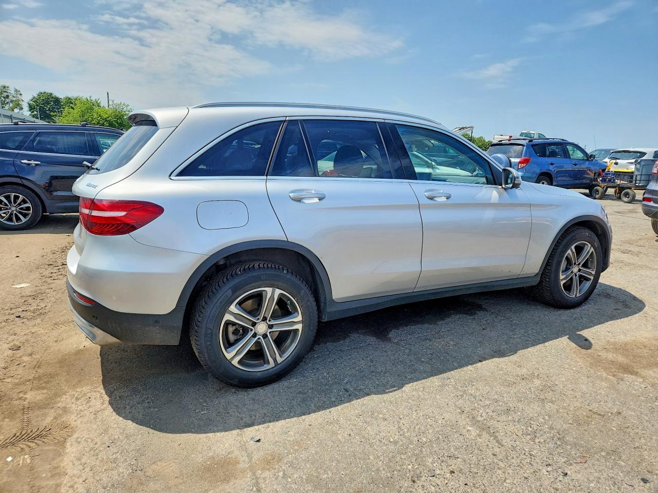 2016 MERCEDES-BENZ GLC 300 4MATIC — снимка 3