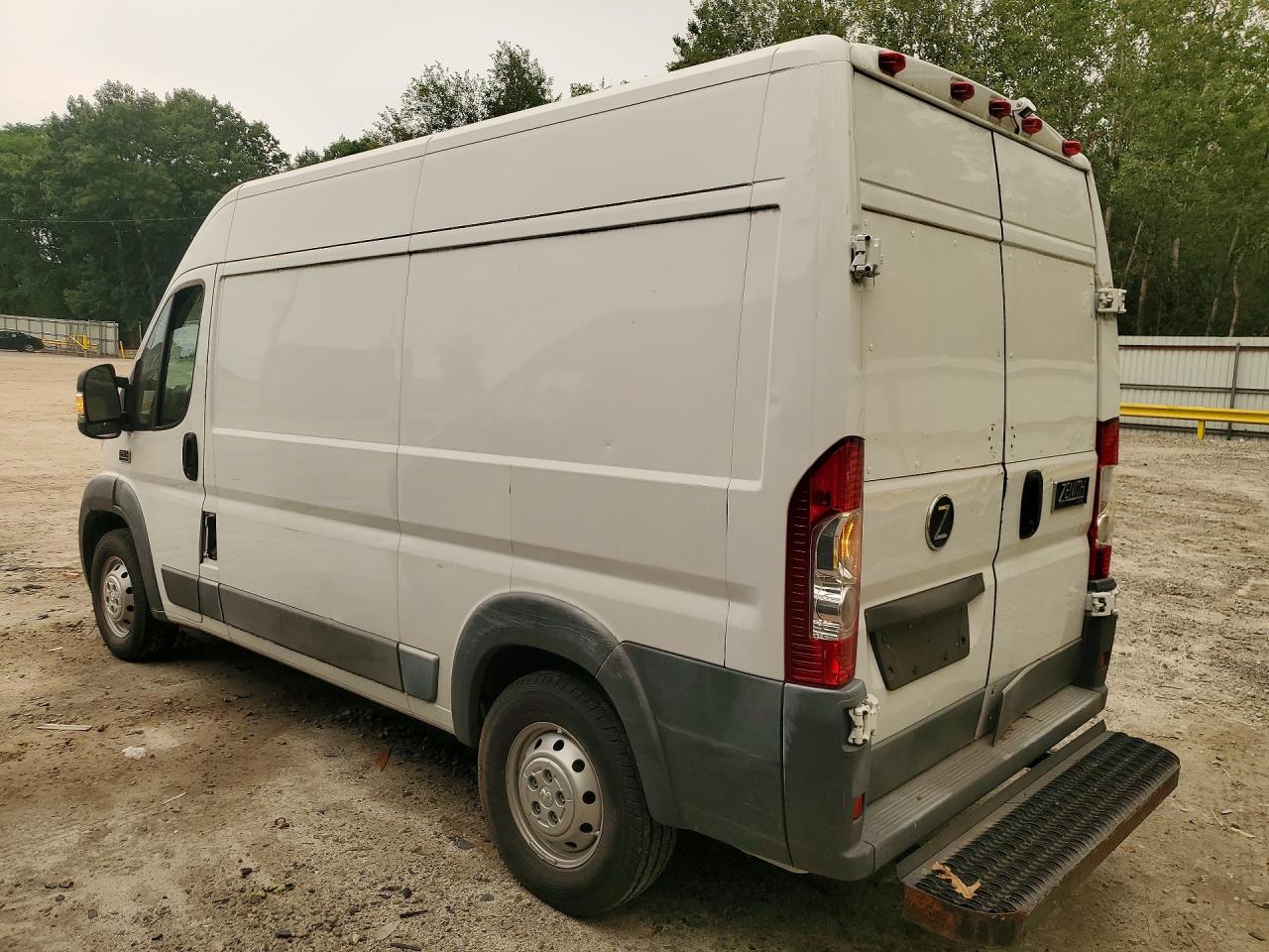 2015 RAM PROMASTER 2500 — снимка 2
