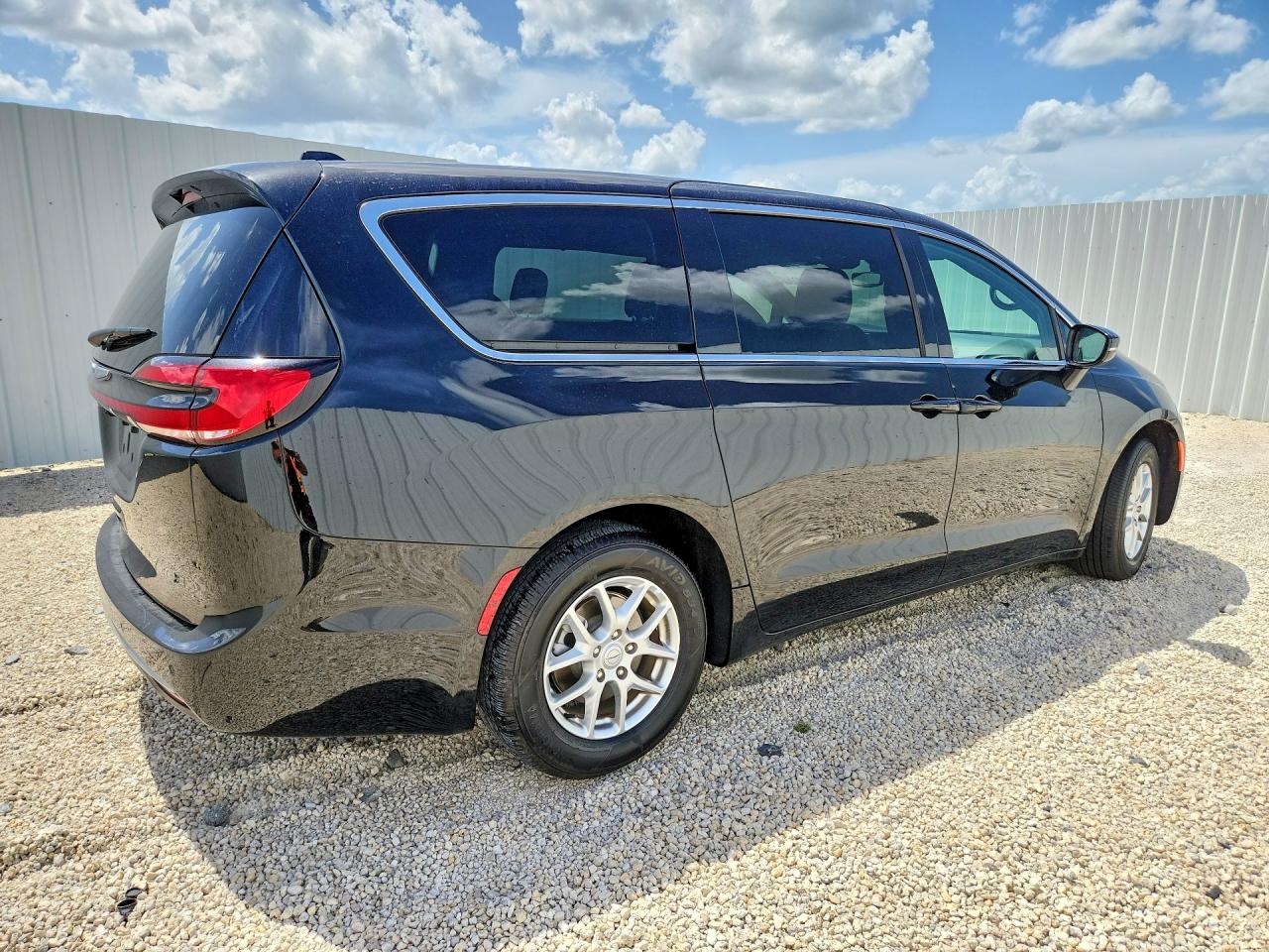 2026 CHRYSLER PACIFICA SELECT — снимка 3