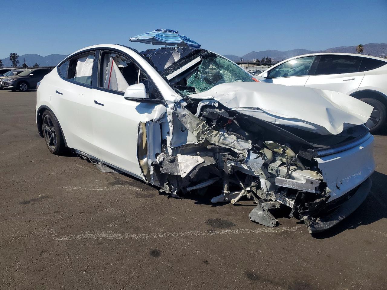 2026 TESLA MODEL Y — снимка 4