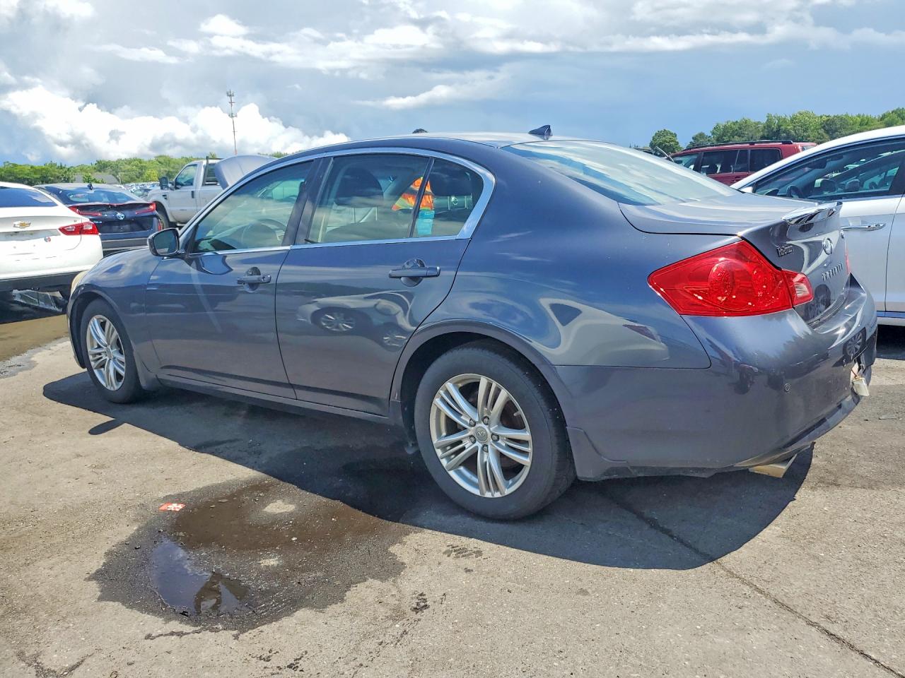2013 INFINITI G37 SEDAN X — снимка 2