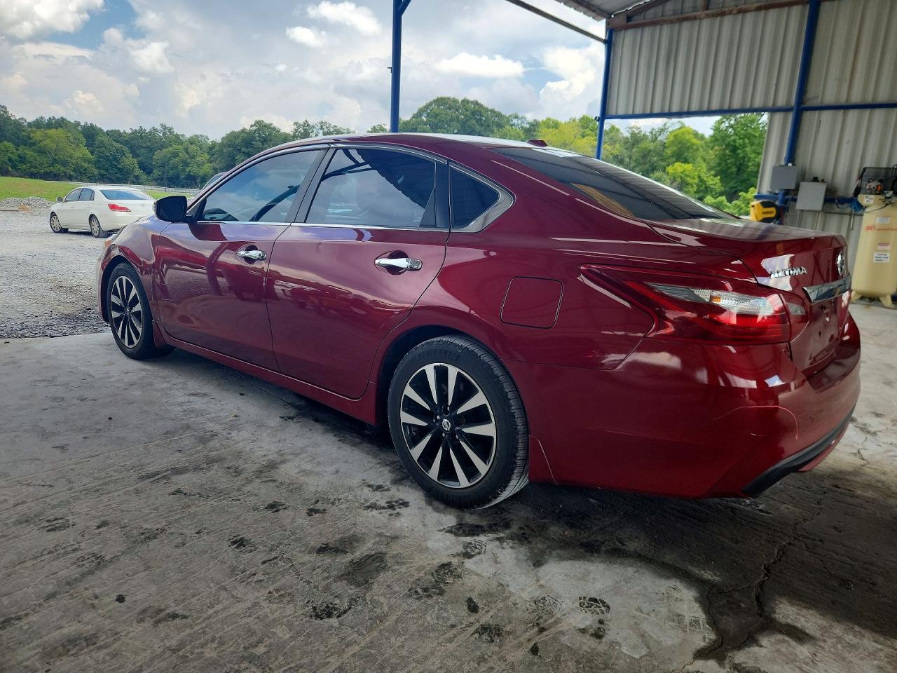 2018 NISSAN ALTIMA 2.5 SV — снимка 2