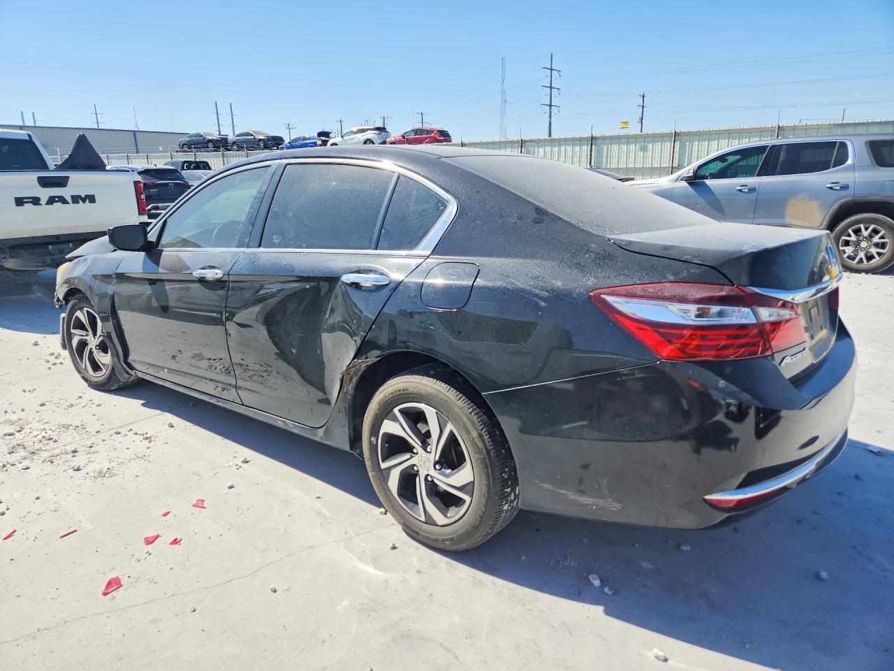 2017 HONDA ACCORD LX — снимка 2