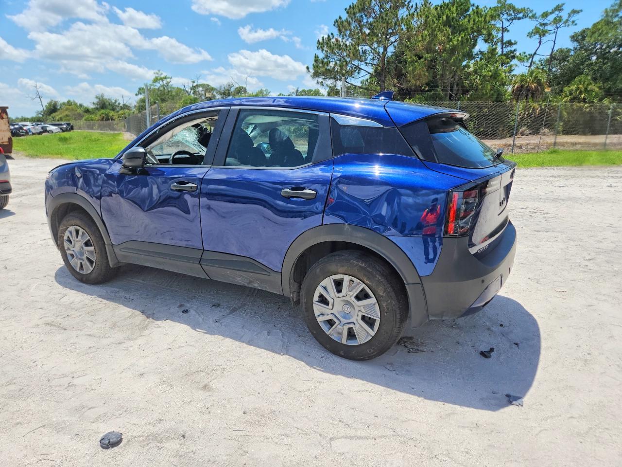 2019 NISSAN KICKS S — снимка 2