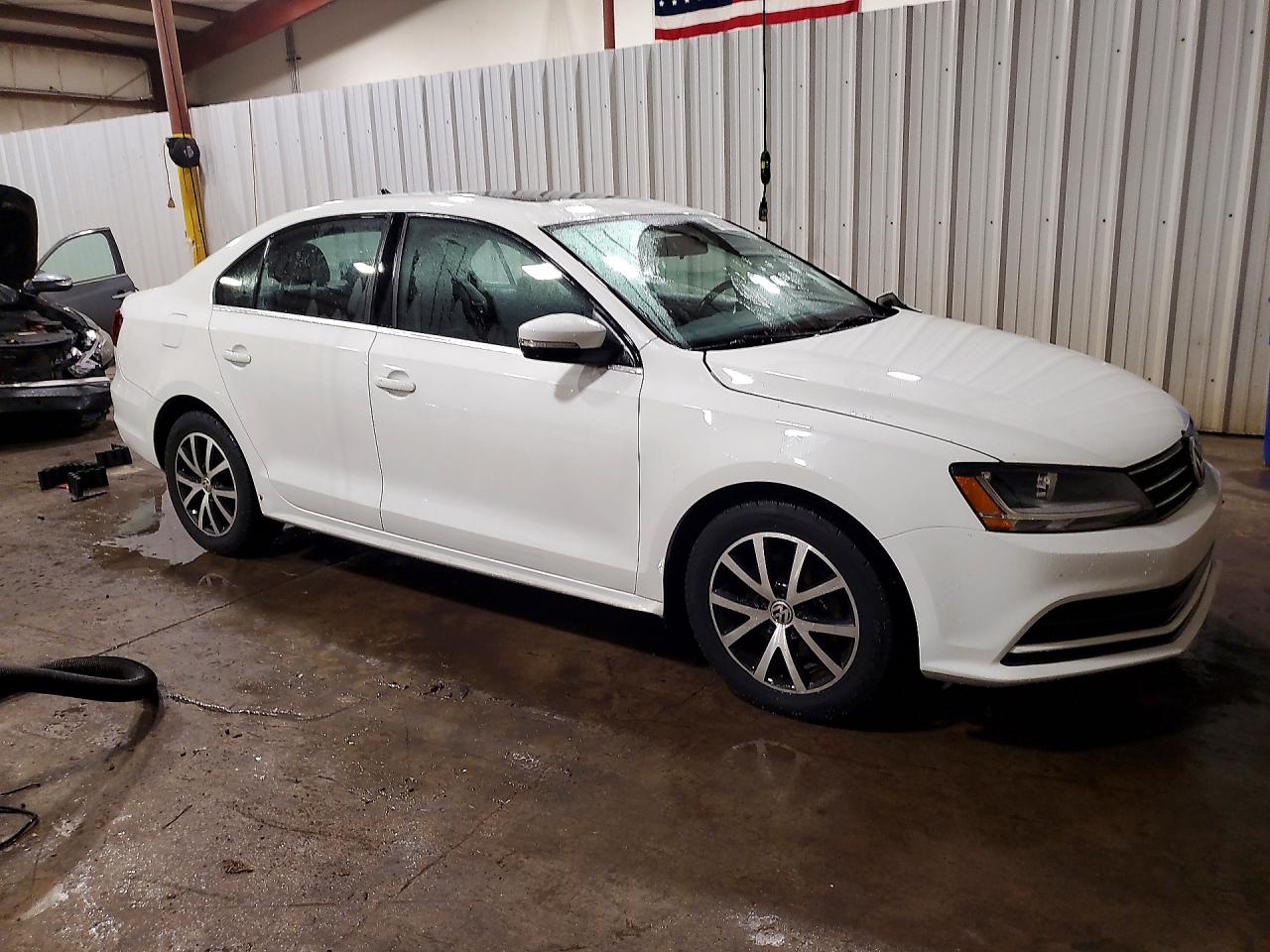 2017 VOLKSWAGEN JETTA SE — снимка 4