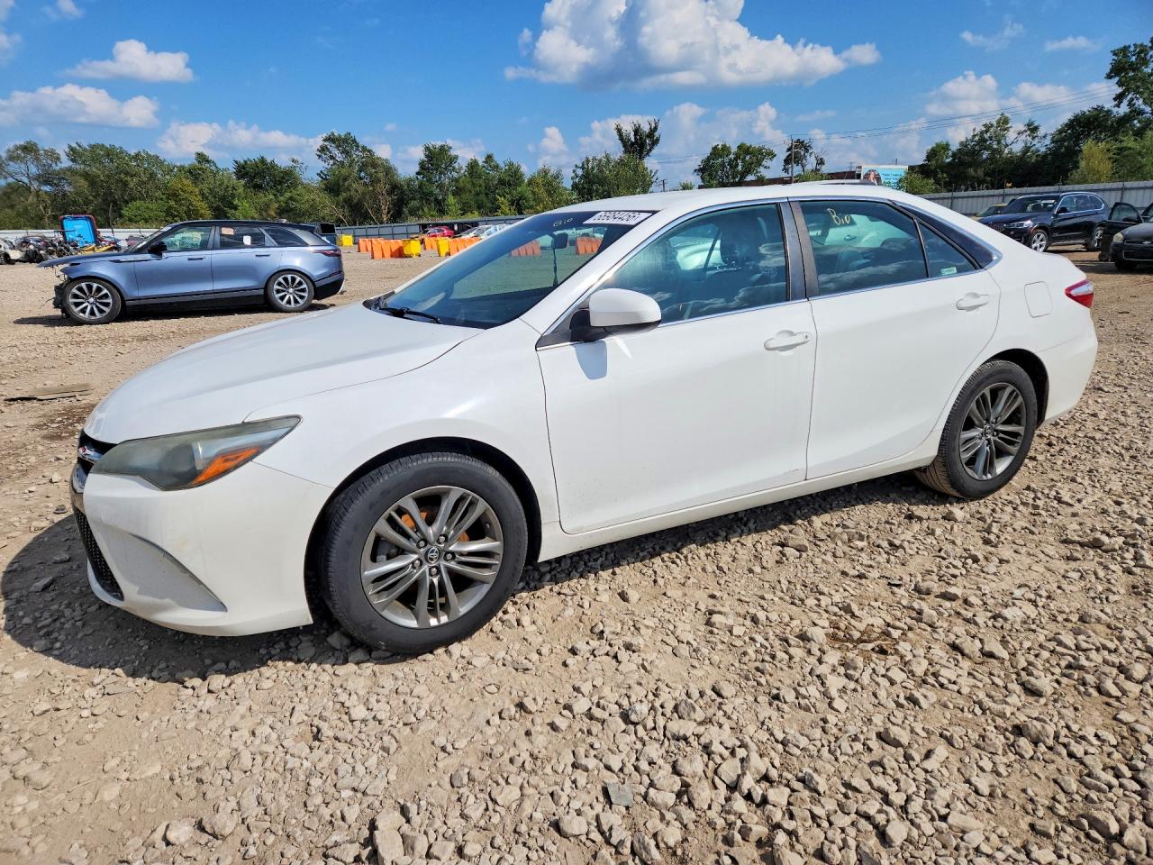 2017 TOYOTA CAMRY SE