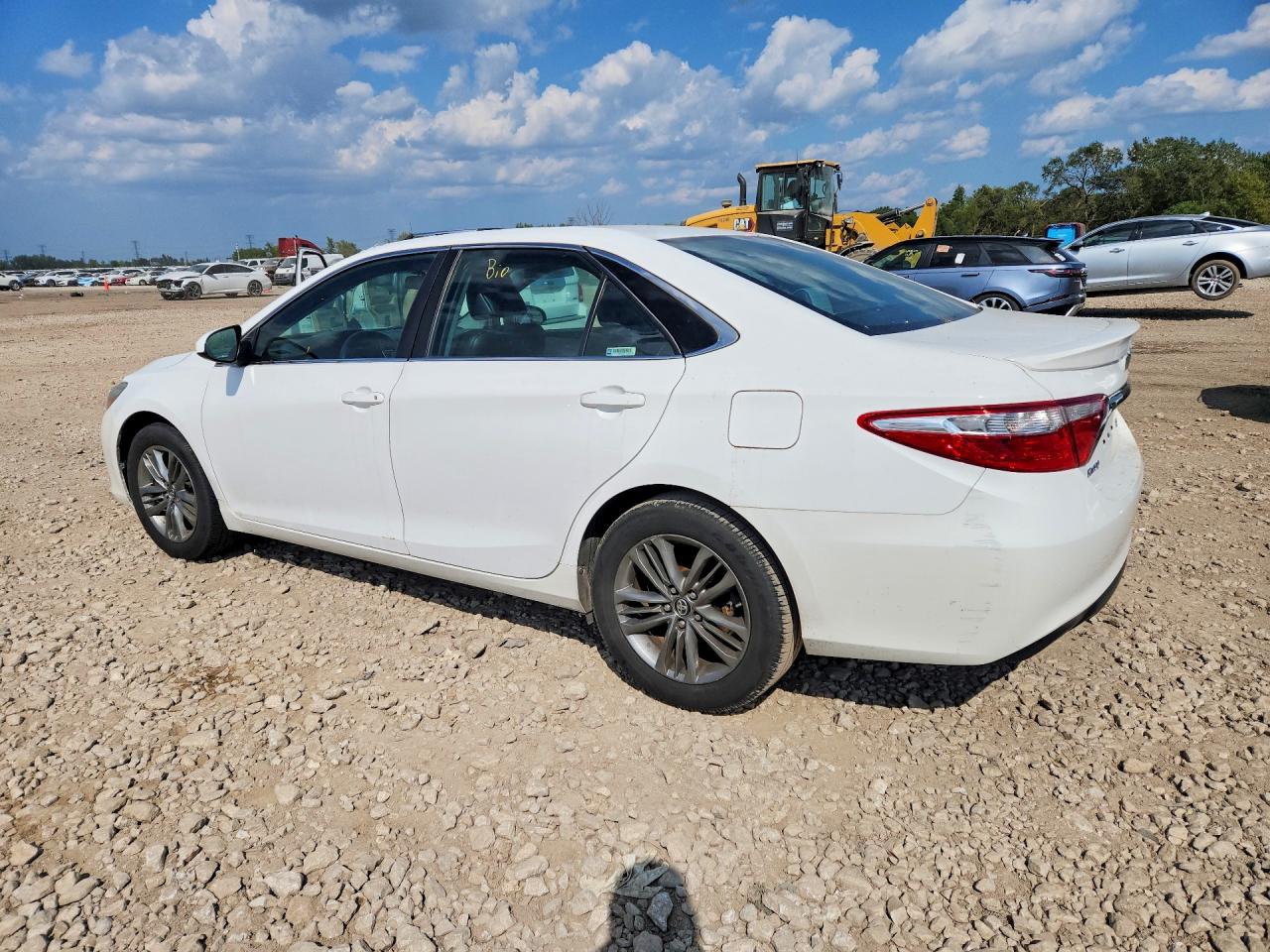 2017 TOYOTA CAMRY SE — снимка 2