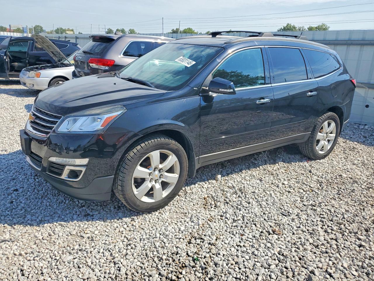2017 CHEVROLET TRAVERSE LT