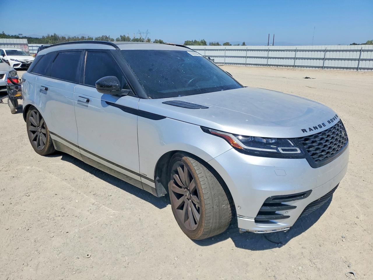2018 LAND ROVER RANGE ROVER VELAR R-DYNAMIC SE — снимка 4