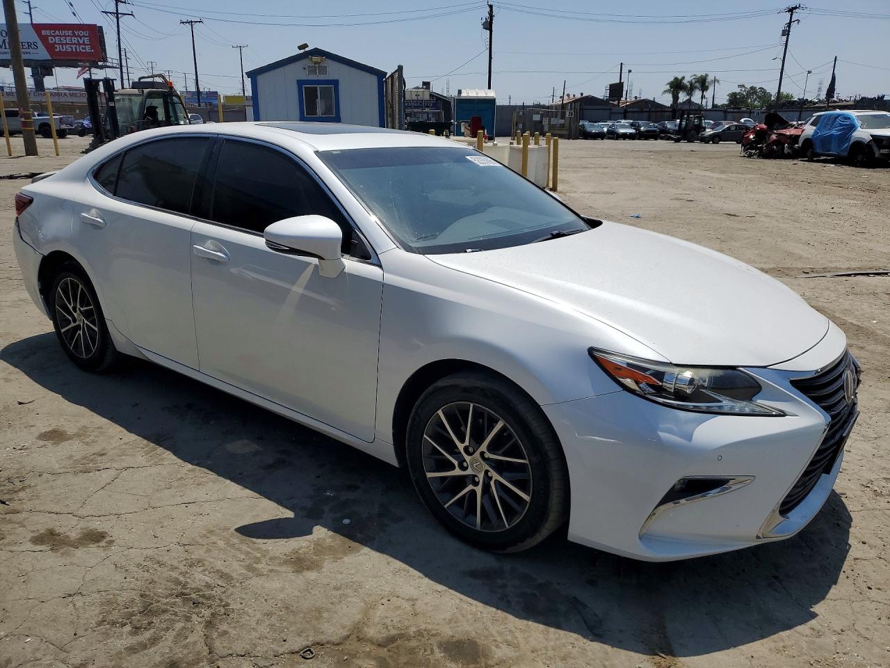 2016 LEXUS ES 350 — снимка 4