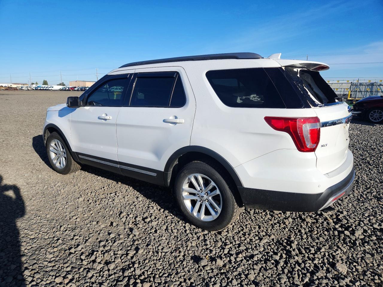 2017 FORD EXPLORER XLT — снимка 2