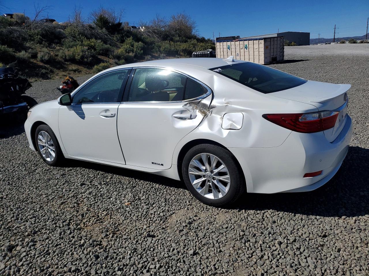 2013 LEXUS ES 300H BASE — снимка 2