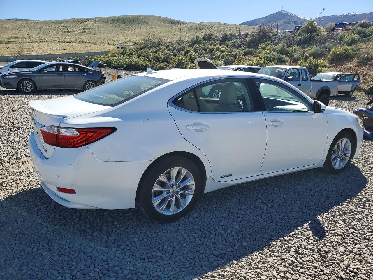 2013 LEXUS ES 300H BASE — снимка 3