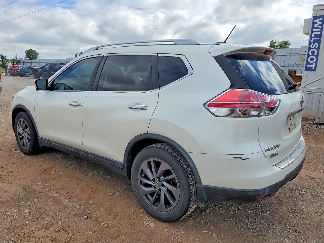 2016 NISSAN ROGUE SL — снимка 2