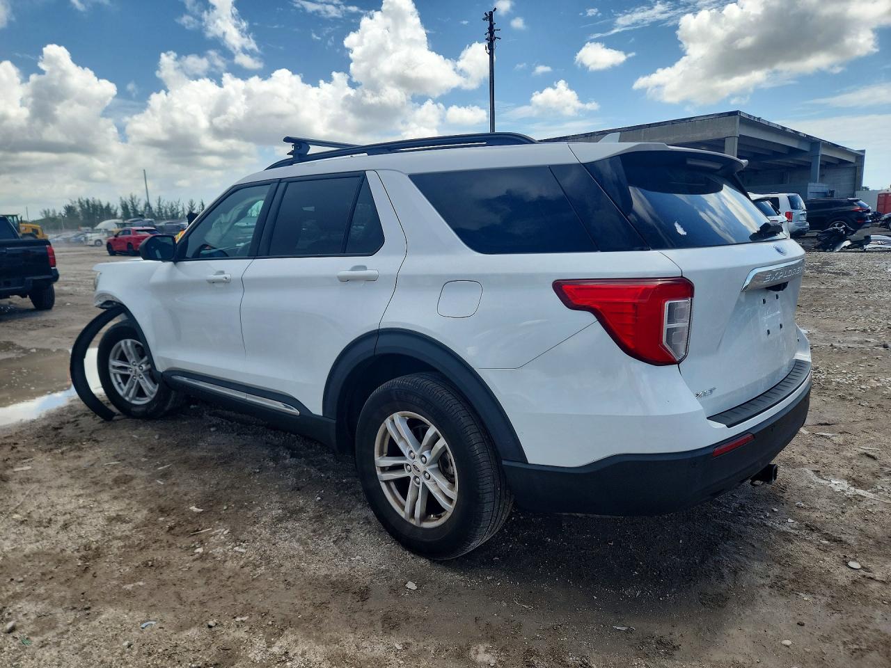 2020 FORD EXPLORER XLT — снимка 2