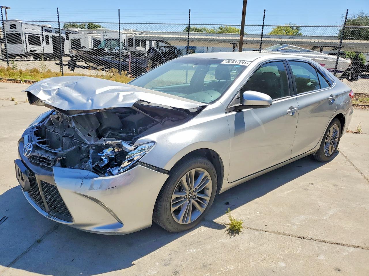 2016 TOYOTA CAMRY SE