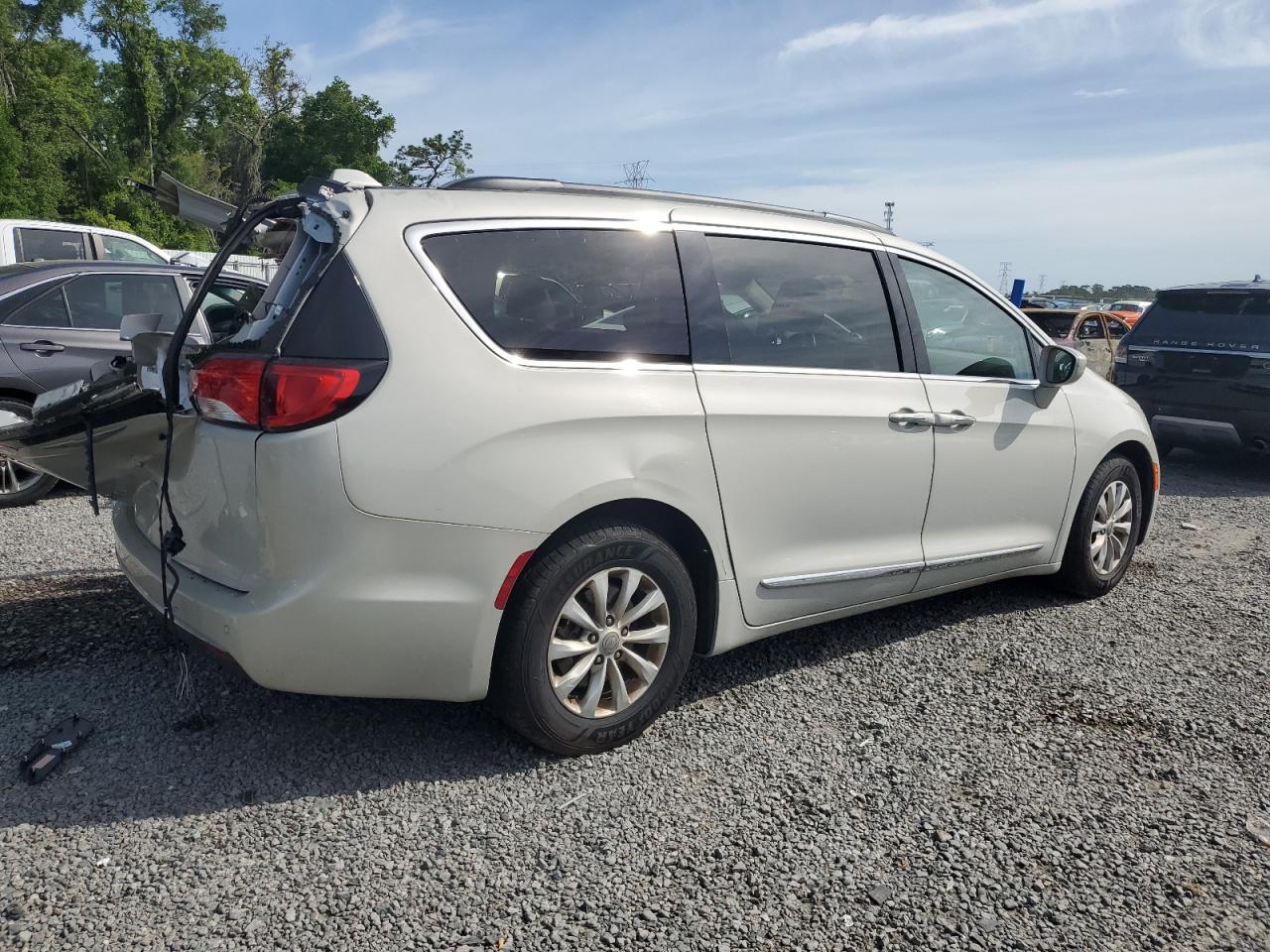 2017 CHRYSLER PACIFICA TOURING L — снимка 3