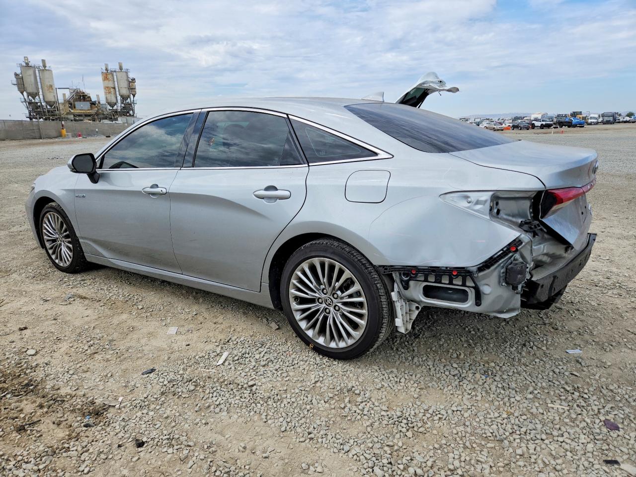 2021 TOYOTA AVALON LIMITED — снимка 2
