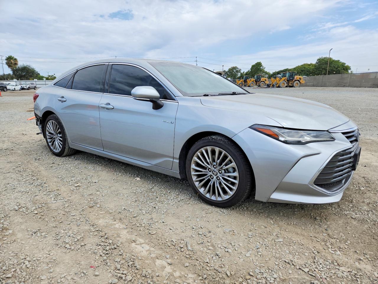 2021 TOYOTA AVALON LIMITED — снимка 4