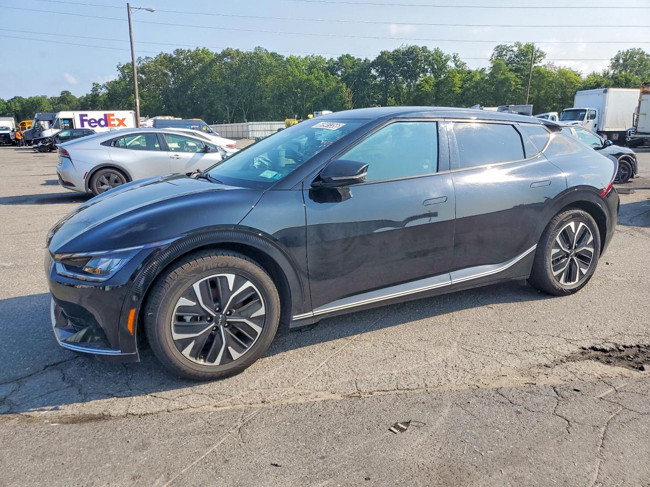 2023 KIA EV6 WIND