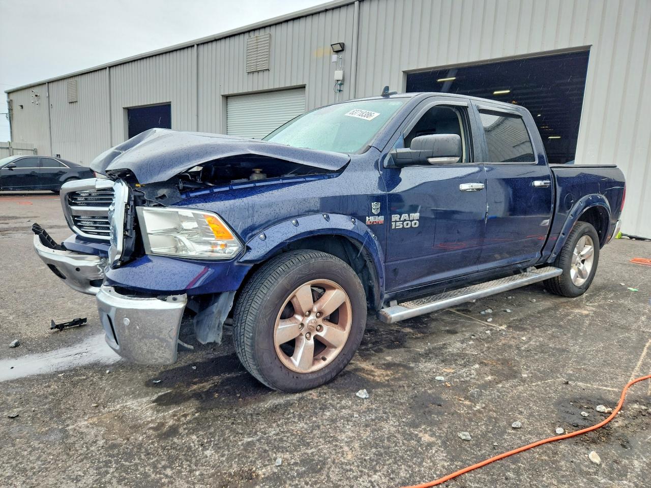 2018 RAM 1500 SLT