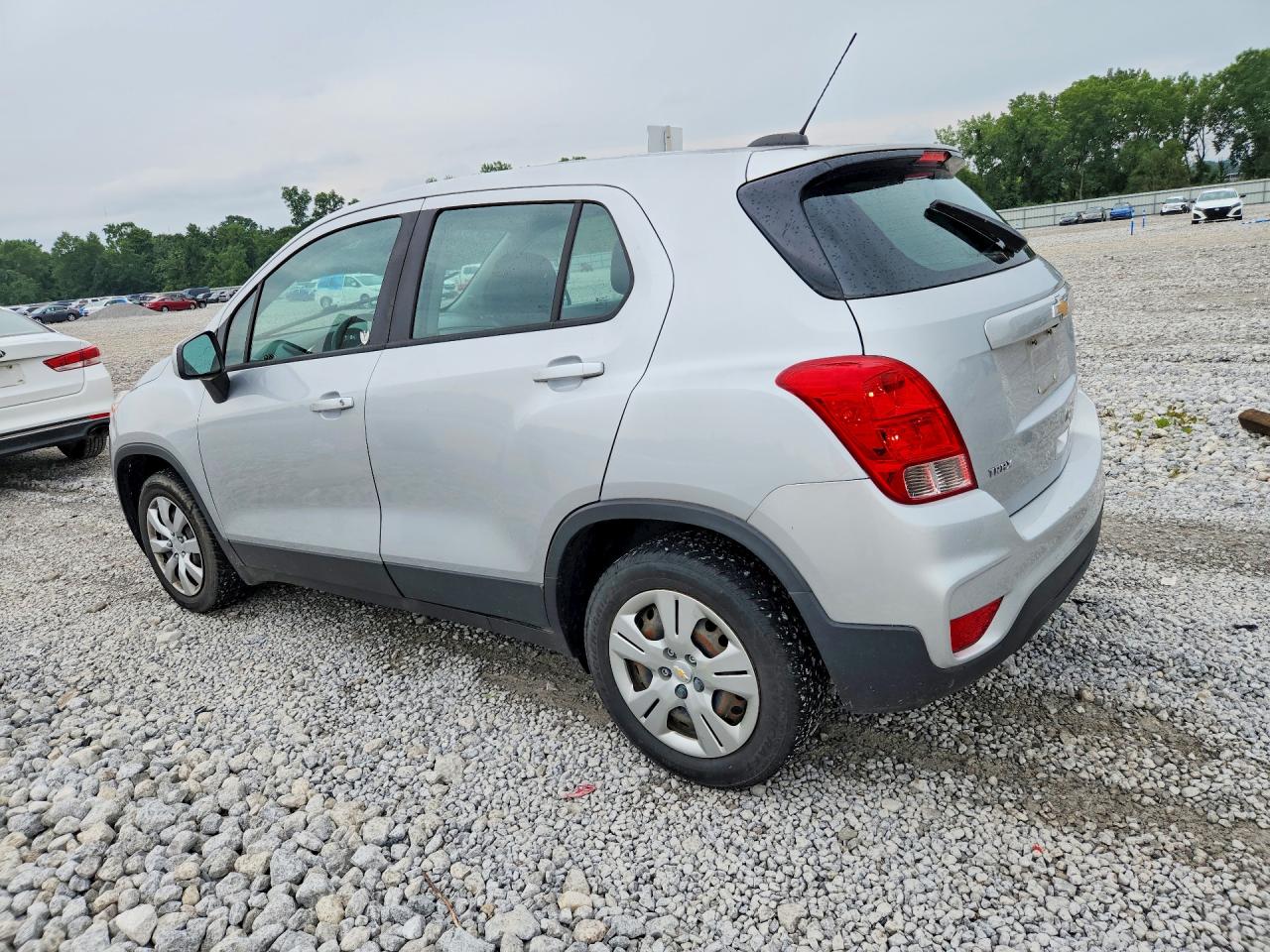 2018 CHEVROLET TRAX LS — снимка 2