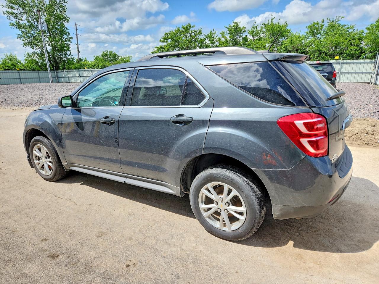 2017 CHEVROLET EQUINOX LT — снимка 2