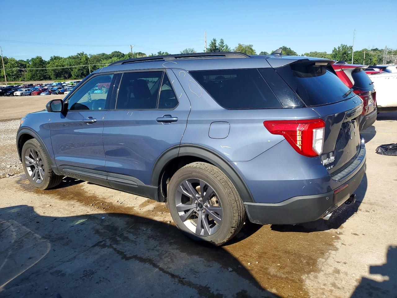 2021 FORD EXPLORER XLT — снимка 2