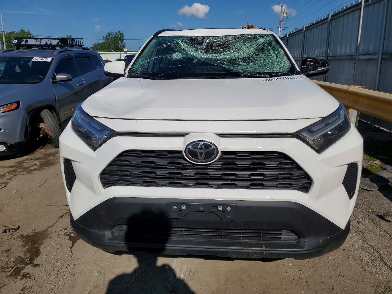 2024 TOYOTA RAV4 XLE — снимка 5