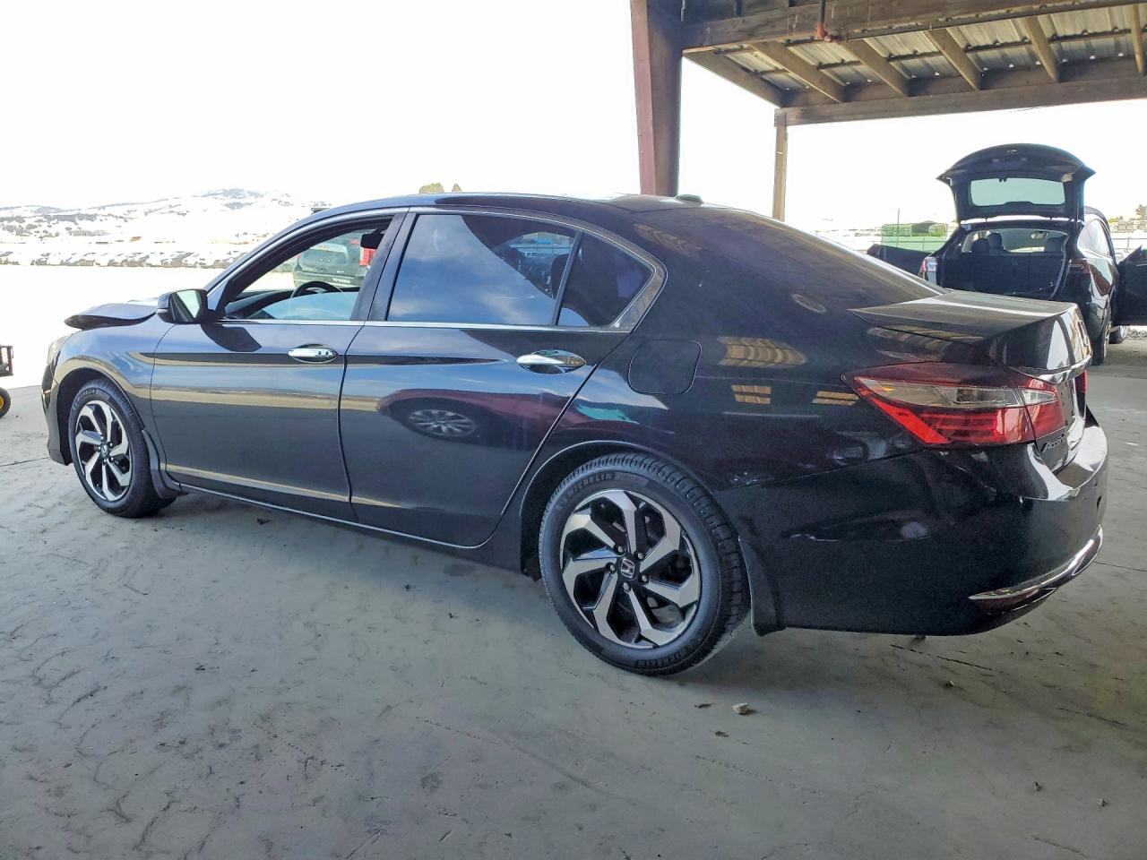 2016 HONDA ACCORD EXL — снимка 2