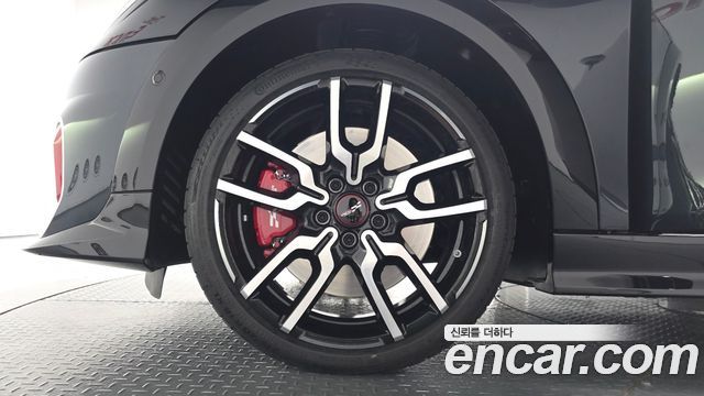 2026 Mini Cooper S (4th gen) JCW — снимка 5
