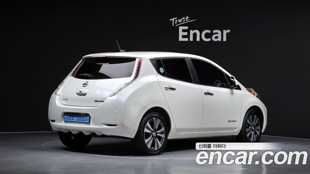 2015 Nissan Leaf EV — снимка 2