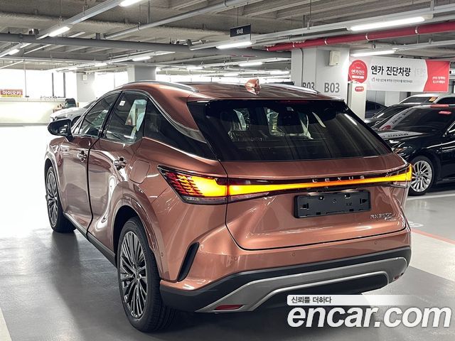 2026 Lexus RX350h (5th gen) Luxury — photo 5
