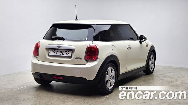 2015 Mini Cooper Base — снимка 2