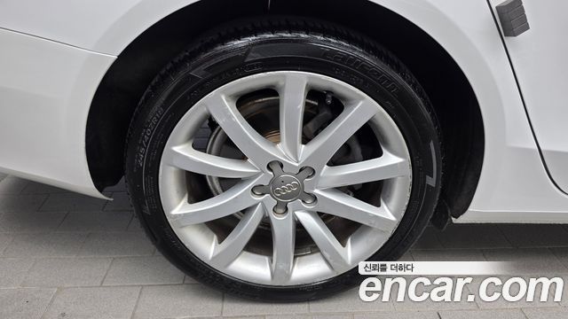 2015 Audi New A4 30 TDI Dynamic — снимка 5