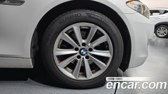 2013 BMW 5 Series (F10) 520d — снимка 5